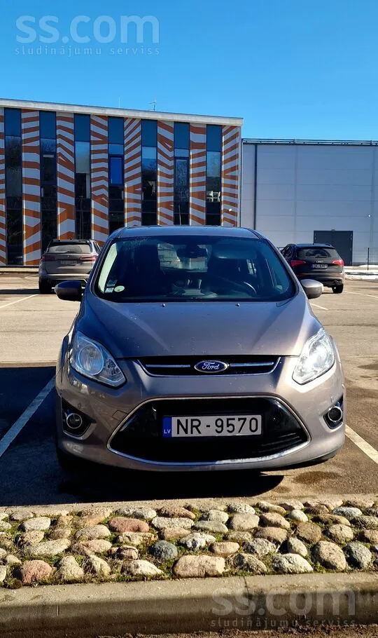 Ford Grand C-Max 2012 photo 5