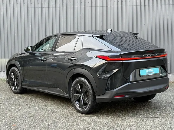 Lexus Rz450E 2024 photo 2