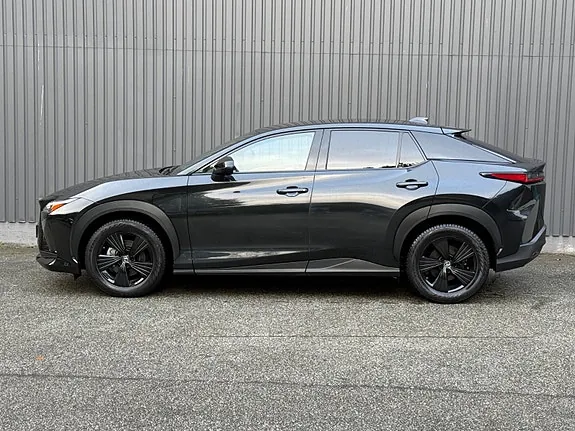 Lexus Rz450E 2024 photo 3