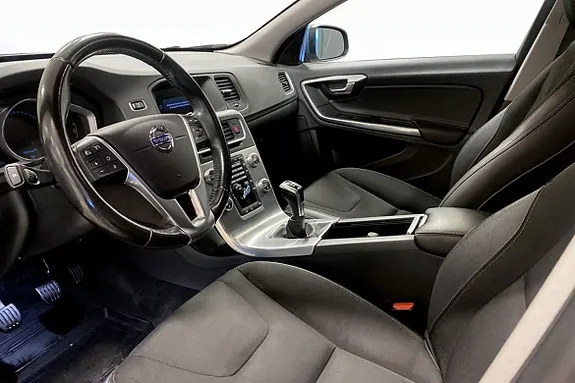 Volvo V60 2017 photo 5
