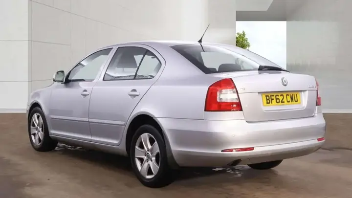 Skoda Octavia 2012 photo 3