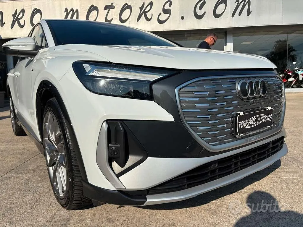 Audi Q4 2022 photo 4