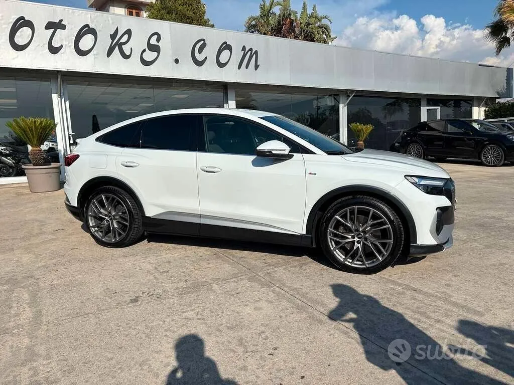 Audi Q4 2022 photo 5