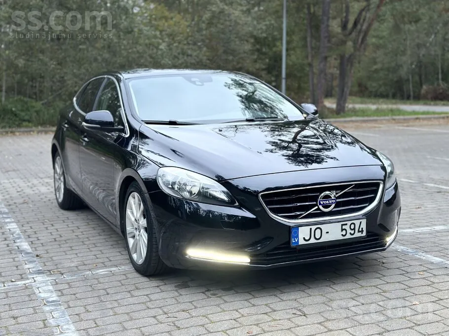 Volvo V40 2013 photo 3