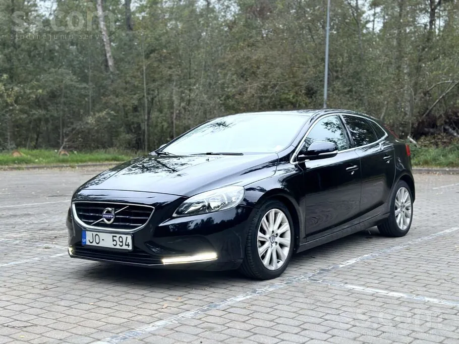 Volvo V40