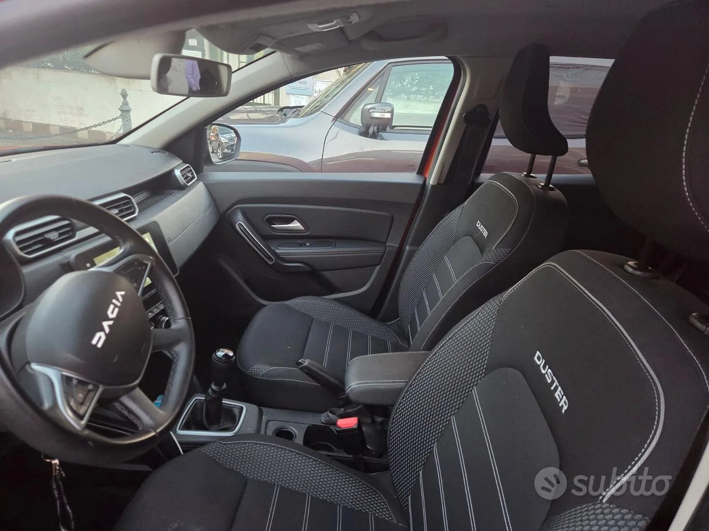 Dacia Duster 2023 photo 4