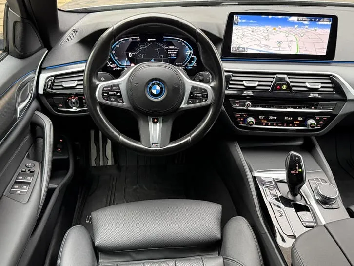 BMW 5 Series 2022 photo 3