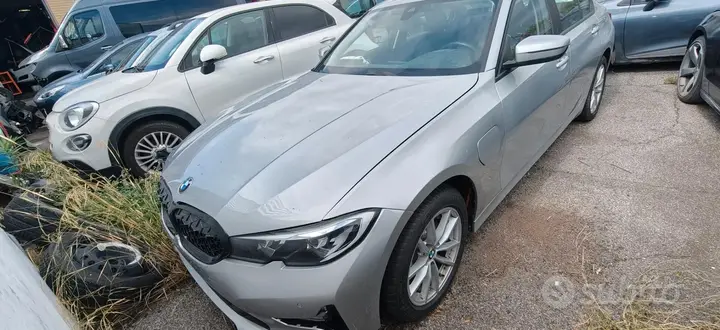 BMW 330E