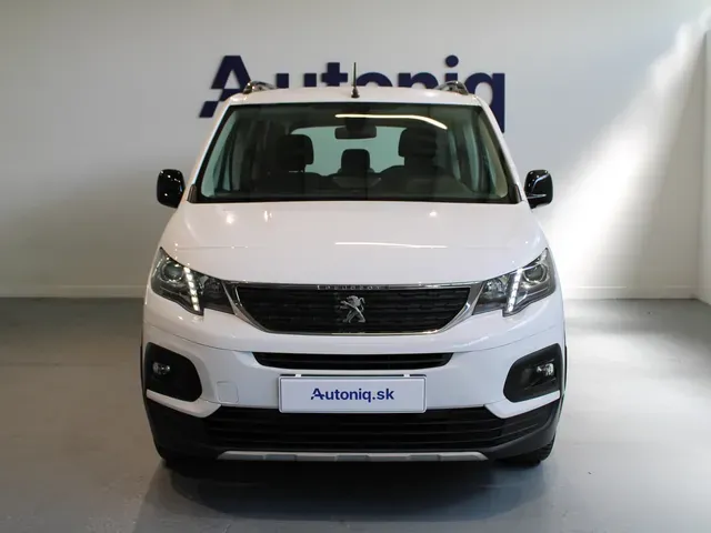 Peugeot Rifter 2023 photo 2