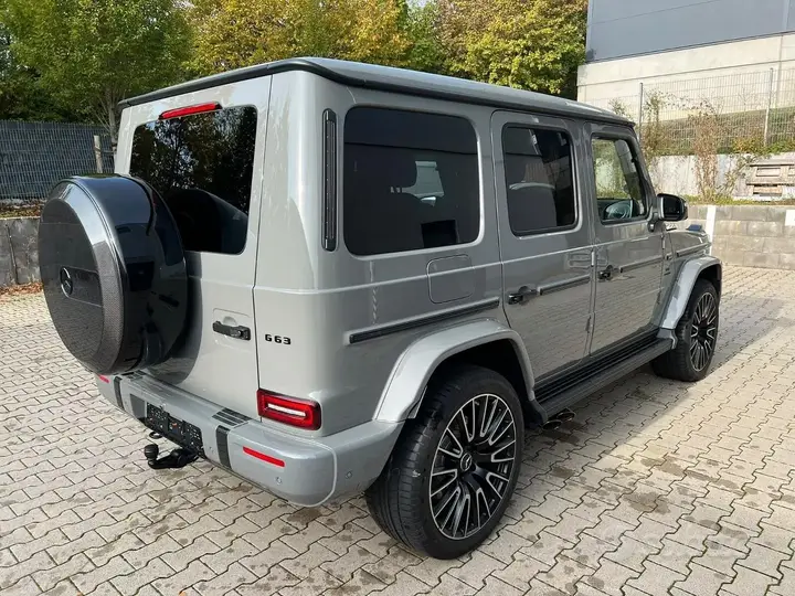Mercedes-Benz G 63 2026 photo 3