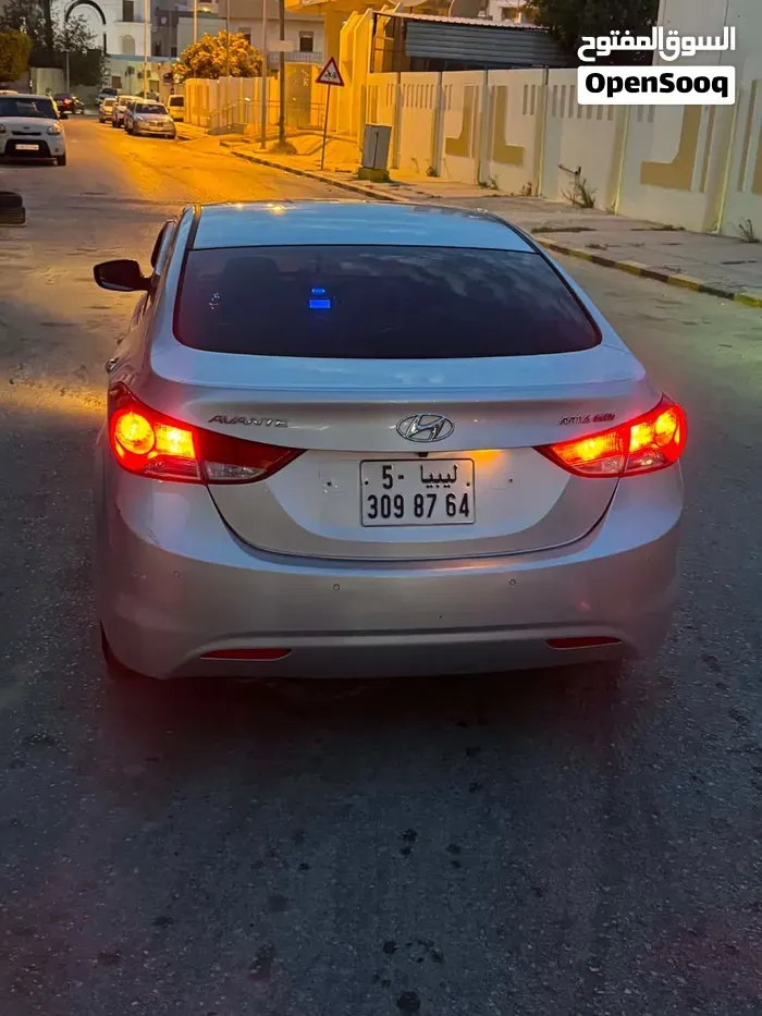 Hyundai Elantra 2012 photo 3