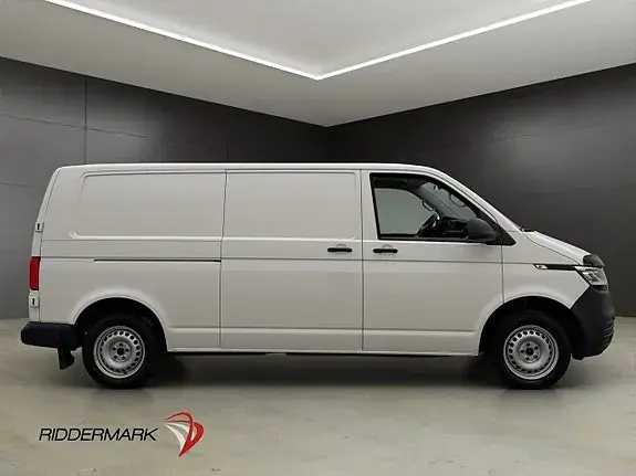 Volkswagen Transporter 2023 photo 2