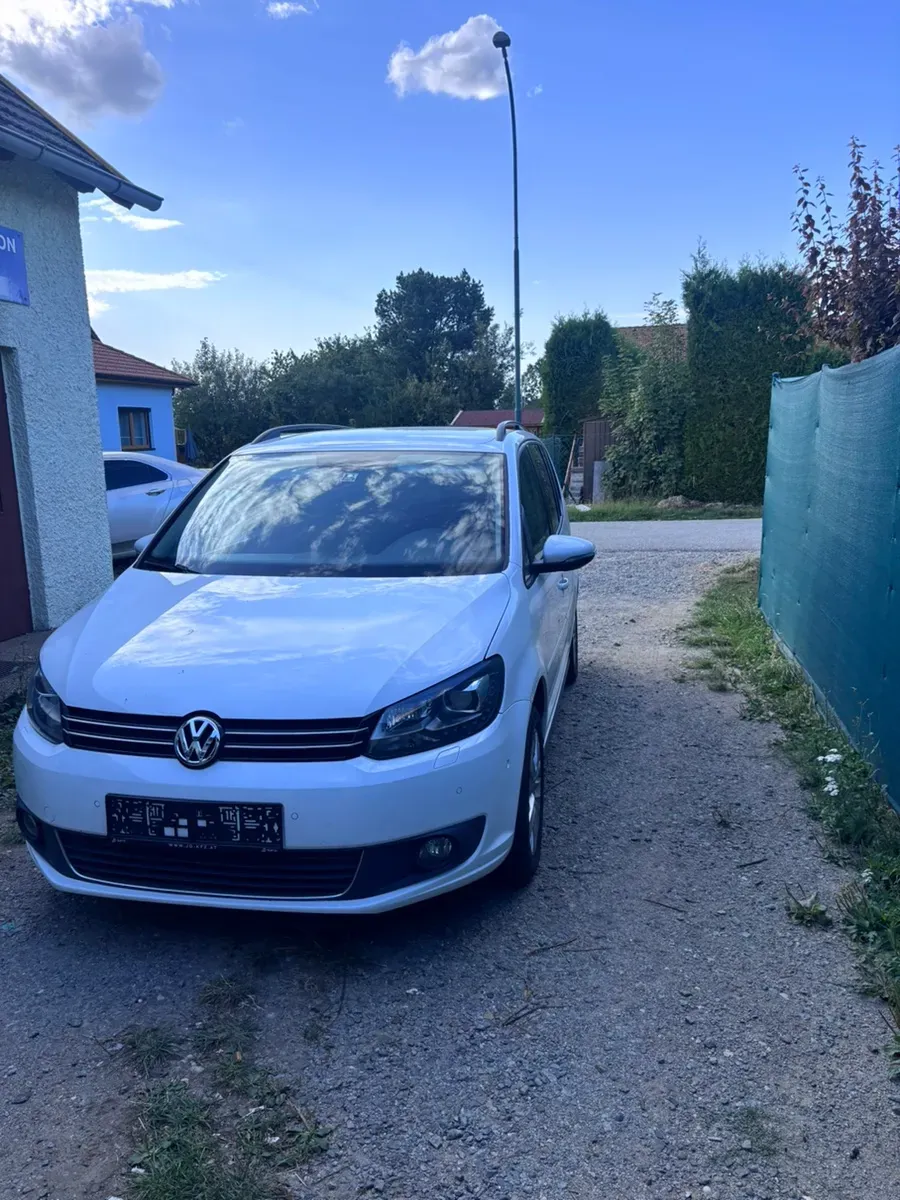 Volkswagen Passat 2014 photo 2