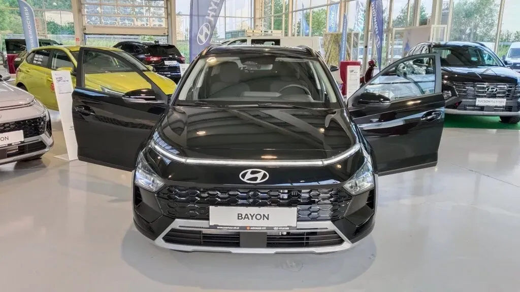 Hyundai Bayon photo 2