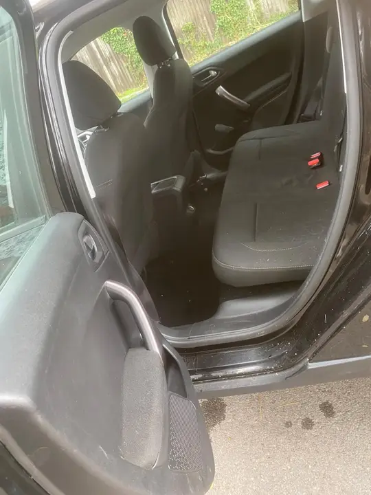 Peugeot 2008 2016 photo 5