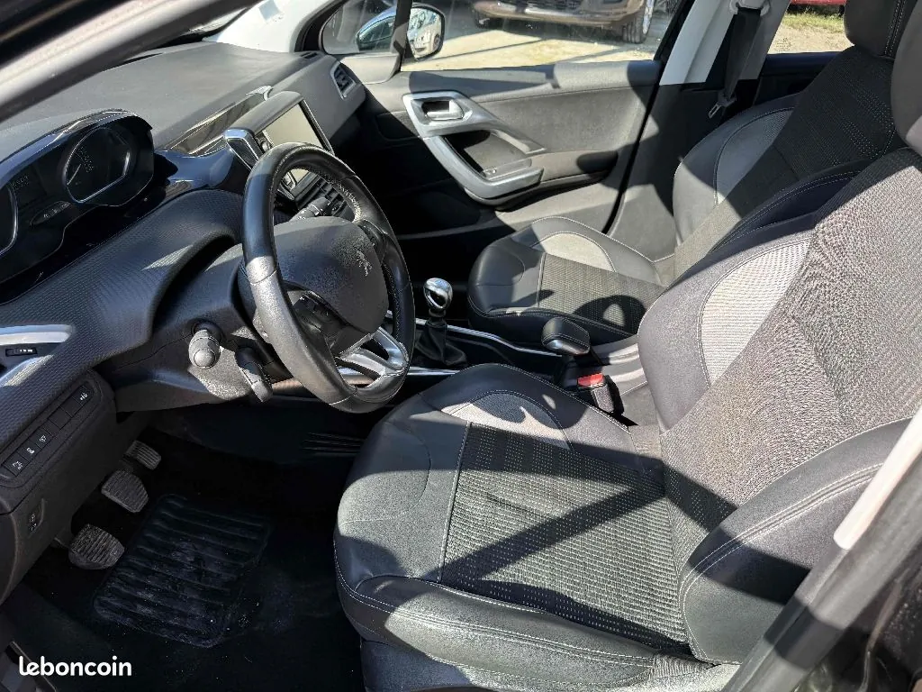 Peugeot 2008 2014 photo 5