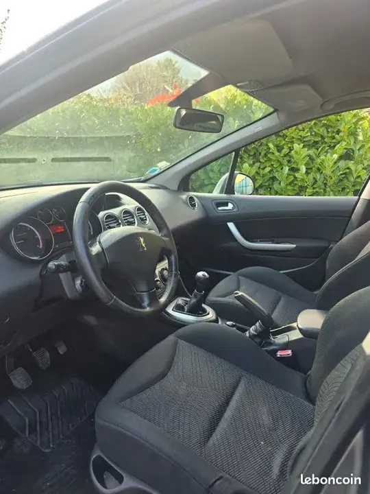 Peugeot 308 2009 photo 3