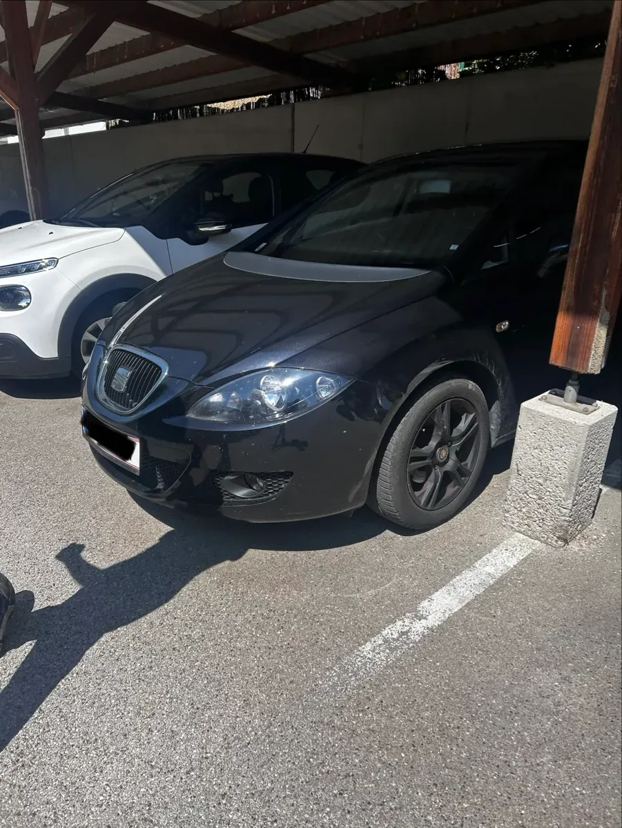 Seat Leon 2007 photo 2