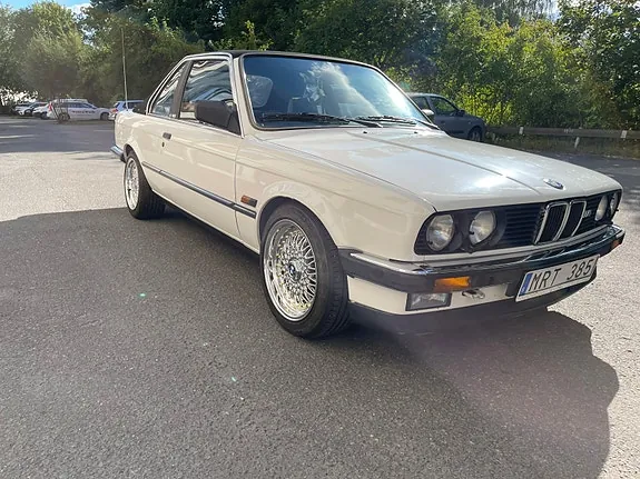 BMW 320I 1986 photo 4