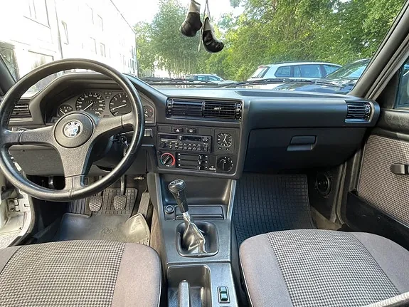 BMW 320I 1986 photo 5