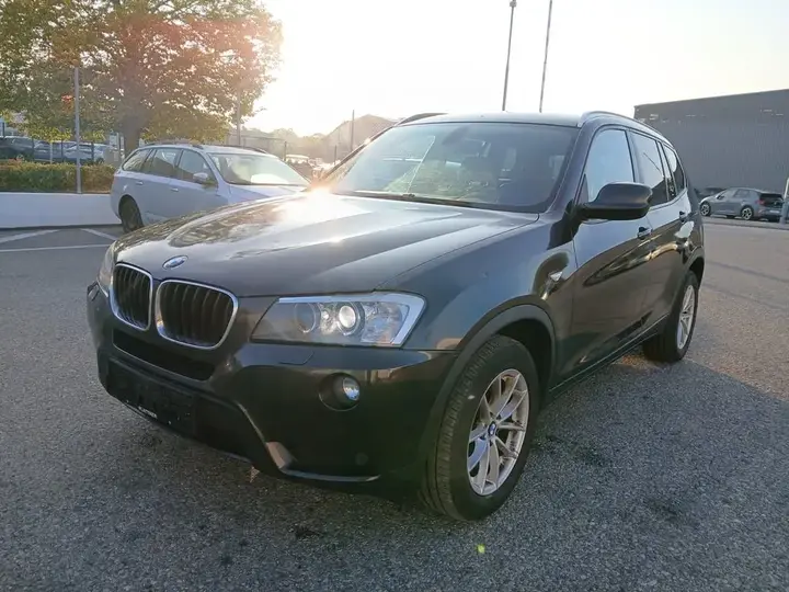 BMW X3 2010 photo 2