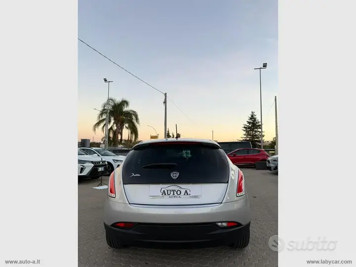Lancia Delta 2011 photo 5