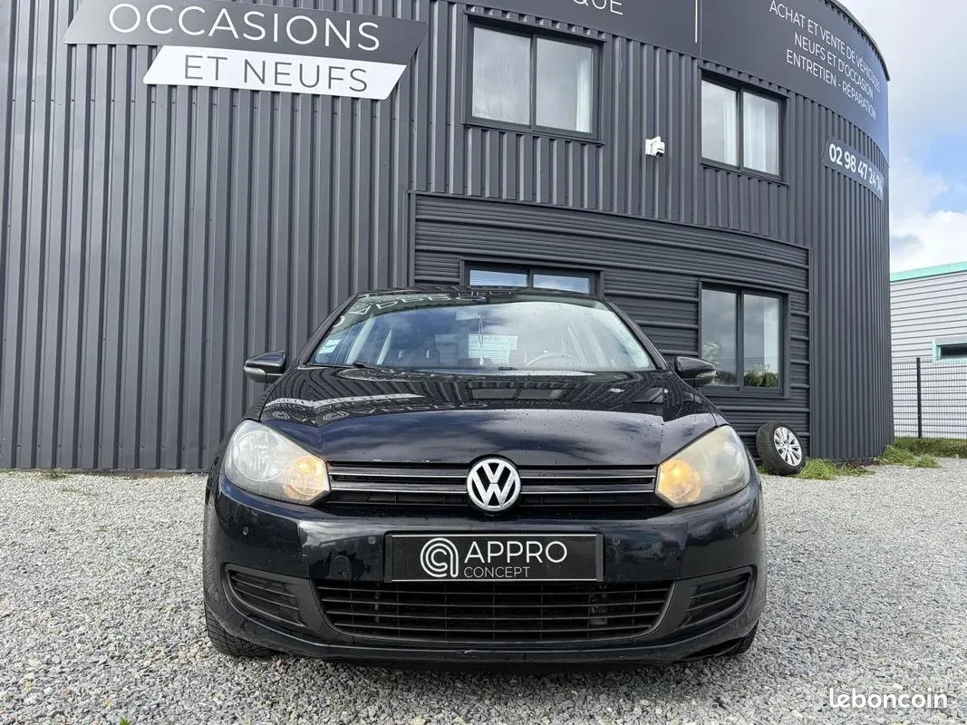 Volkswagen Golf 2011 photo 2