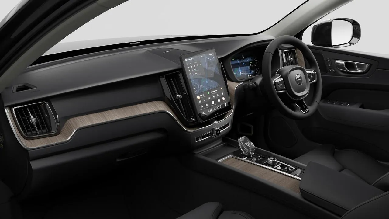 Volvo Xc60 2024 photo 2