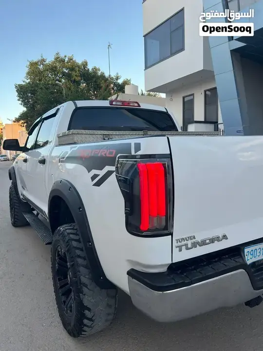 Toyota Tundra 2012 photo 3
