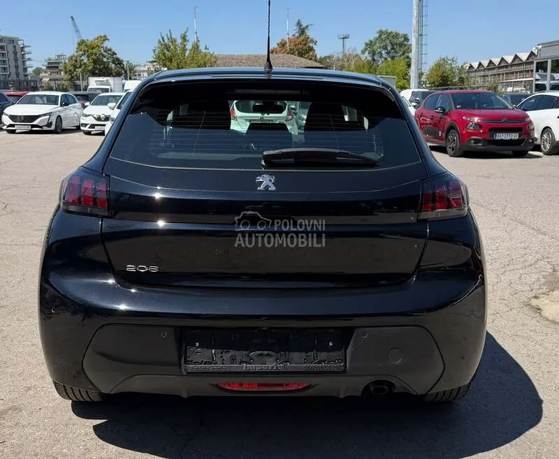 Peugeot 208 2019 photo 4