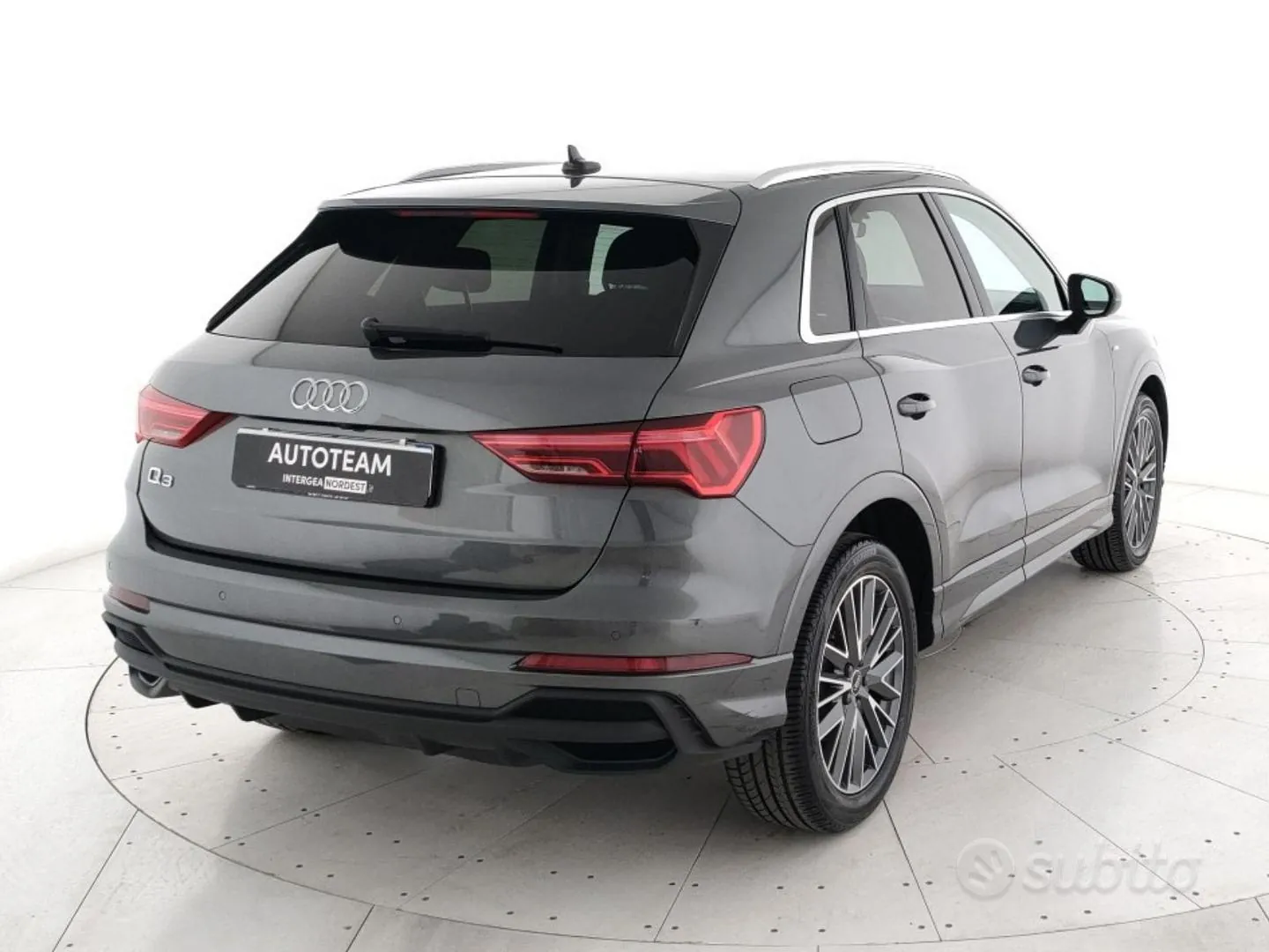 Audi Q3 2022 photo 3