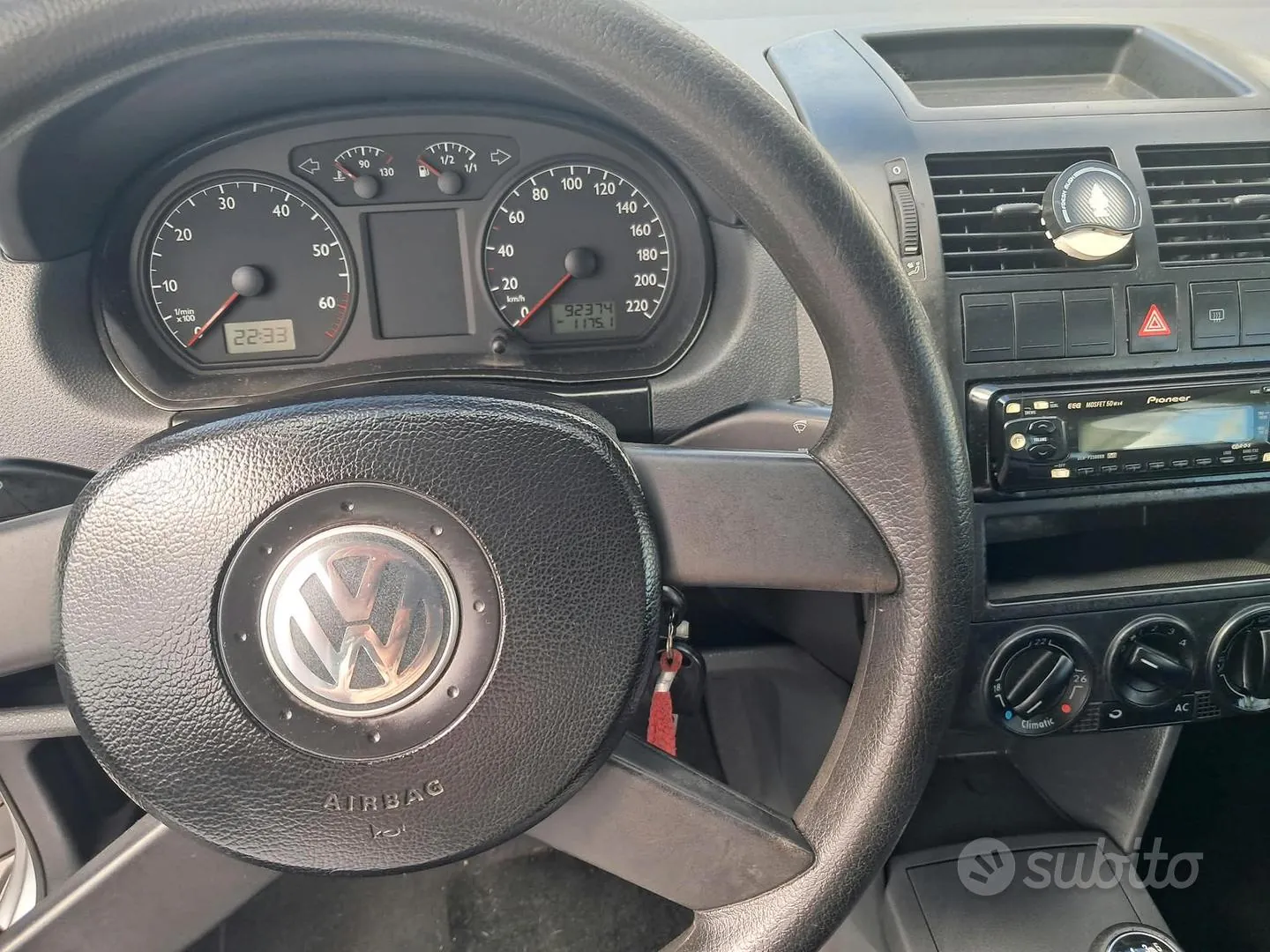 Volkswagen Polo 2003 photo 5