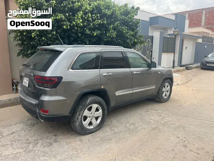 Jeep Grand Cherokee 2014 photo 3