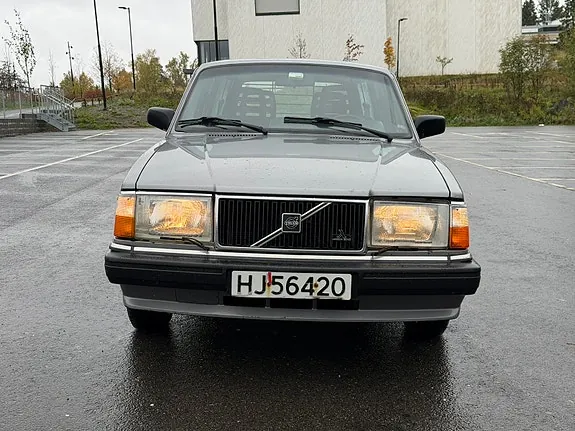 Volvo 240 1991 photo 2