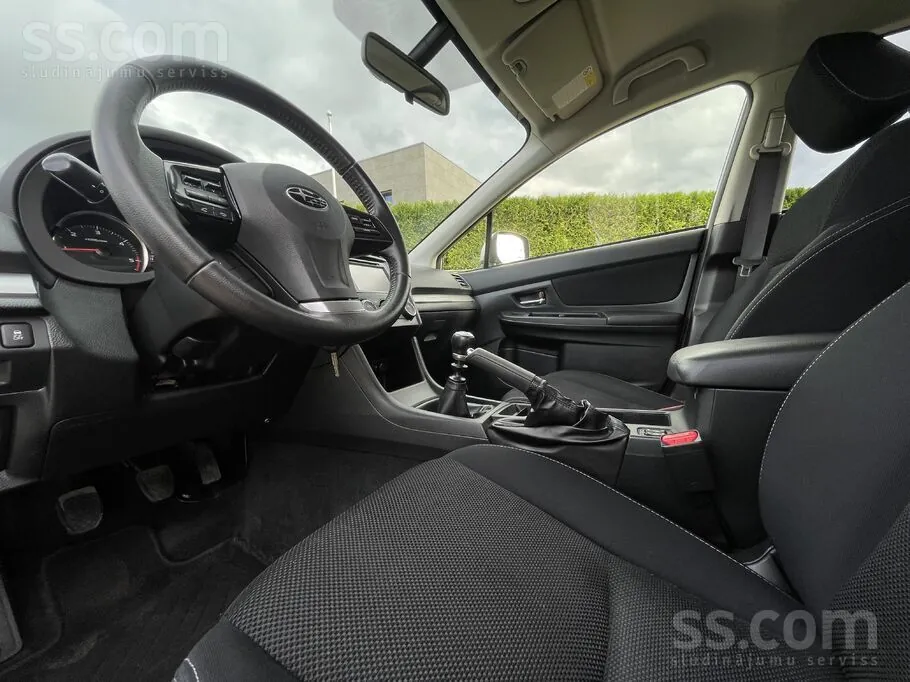 Subaru Xv 2012 photo 5