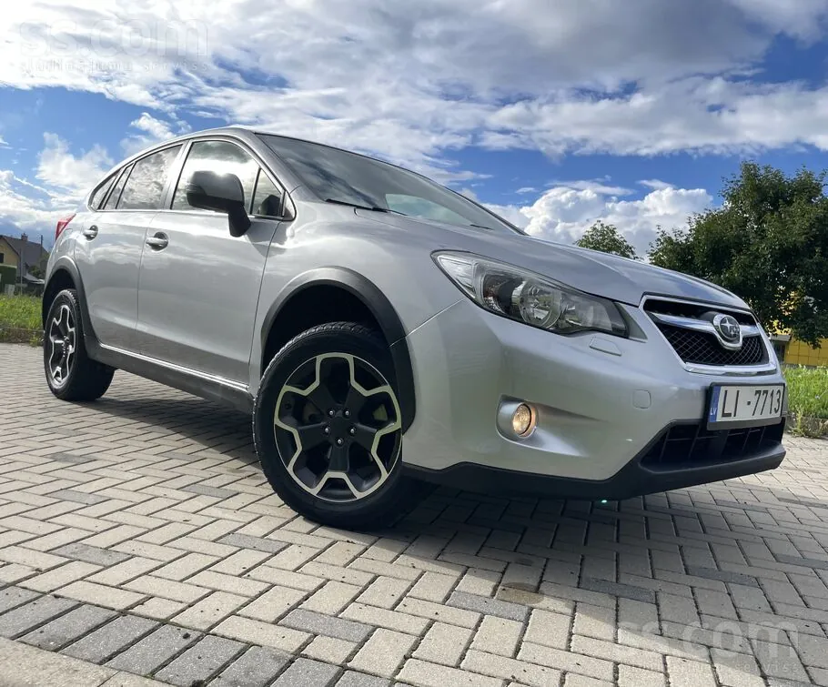 Subaru Xv 2012 photo 4