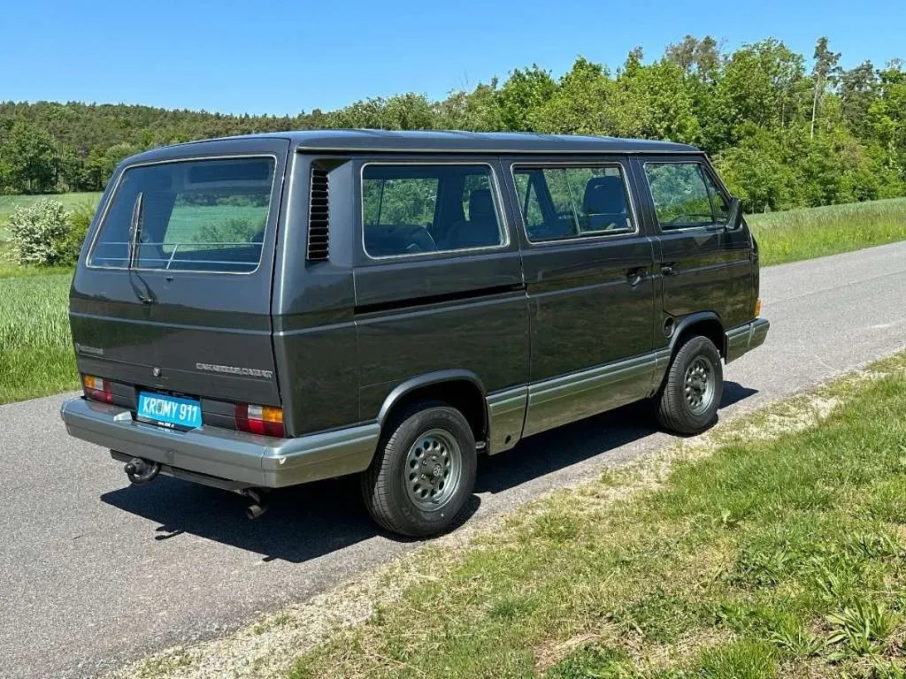 Volkswagen T3 1985 photo 2