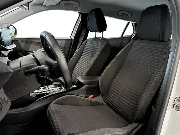 Peugeot E-2008 2022 photo 5