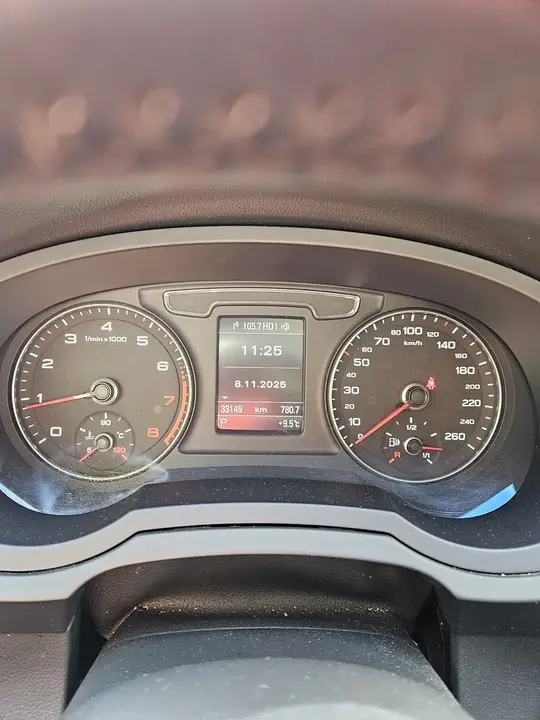 Audi Q3 2018 photo 3