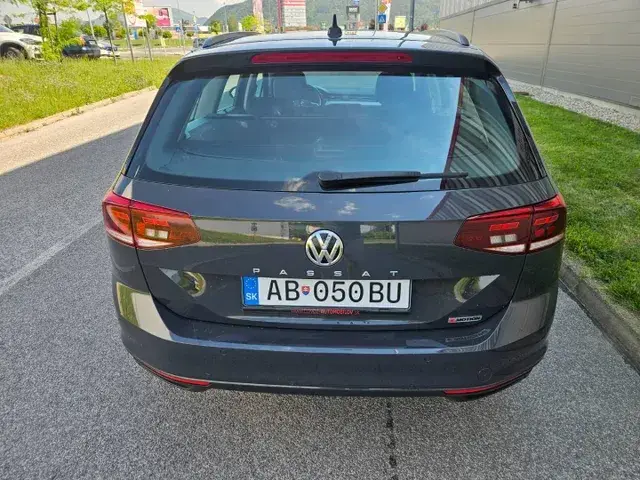 Volkswagen Passat 2019 photo 3