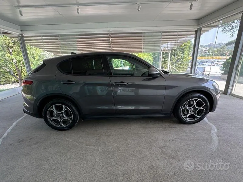 Alfa Romeo Stelvio 2022 photo 4