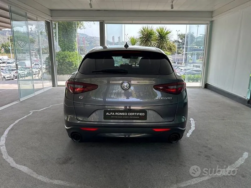 Alfa Romeo Stelvio 2022 photo 5