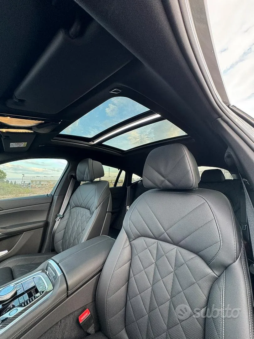 BMW X6 2025 photo 4