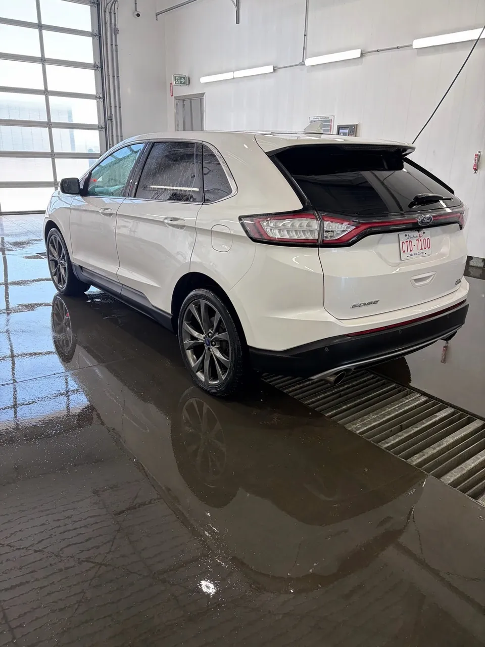 Ford Edge 2015 photo 2