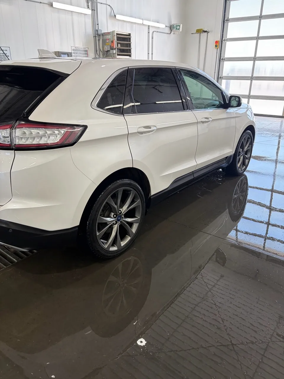 Ford Edge 2015 photo 3