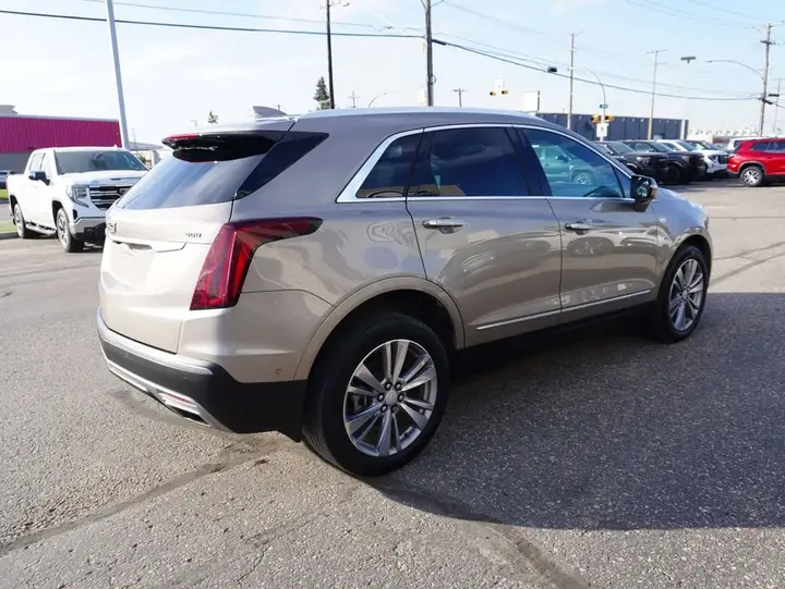 Cadillac Xt5 2023 photo 5