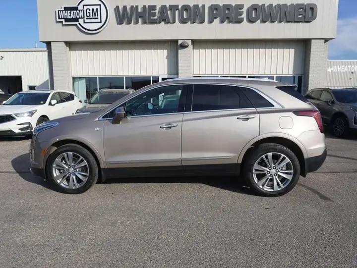 Cadillac Xt5 2023 photo 2