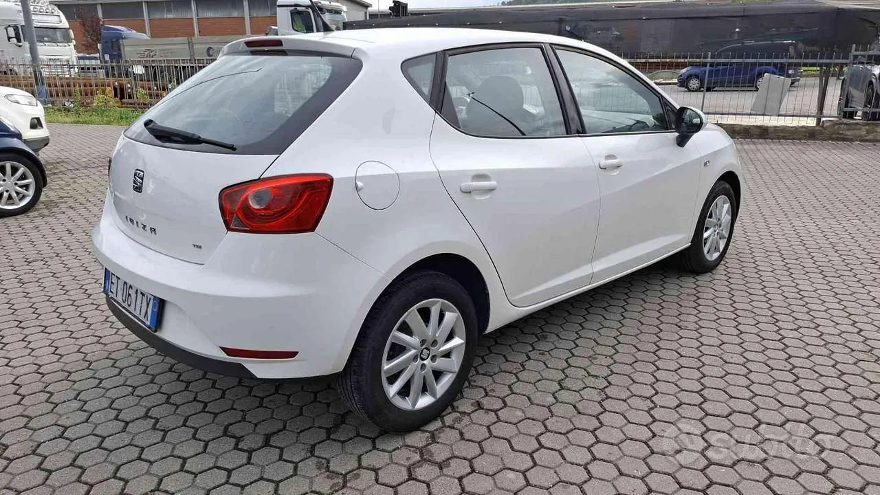 Seat Ibiza 2014 photo 3
