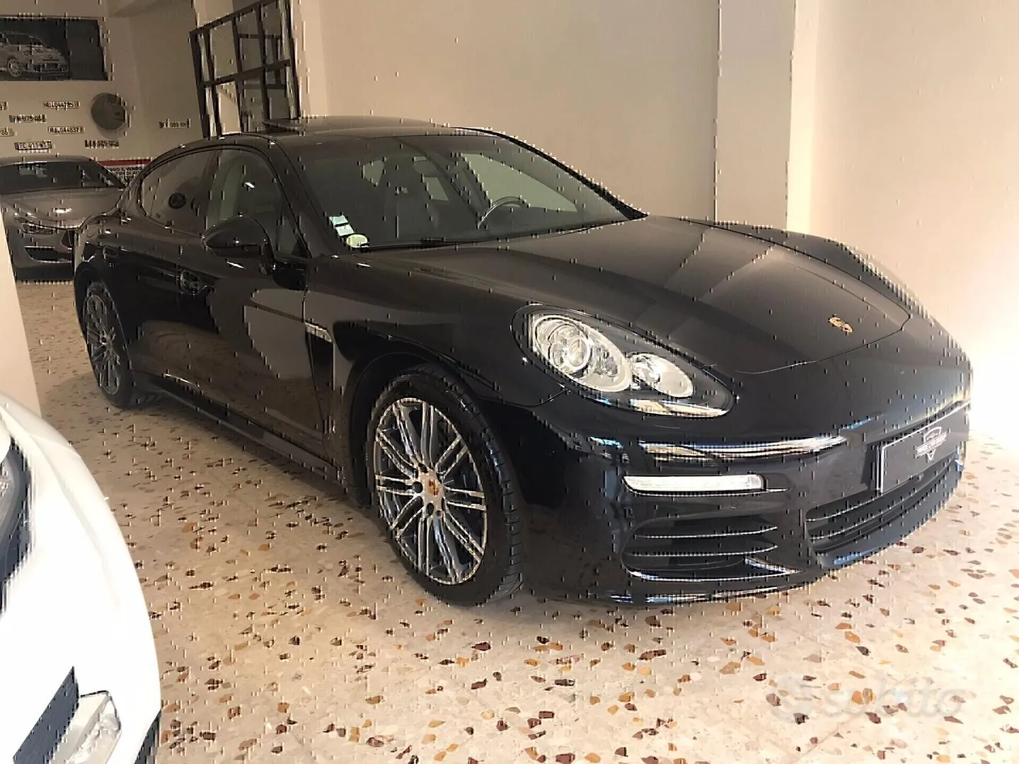 Porsche Panamera 2016 photo 2