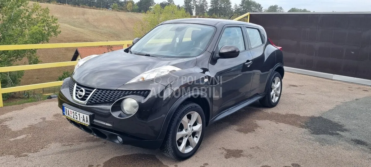 Nissan Juke 2011 photo 2